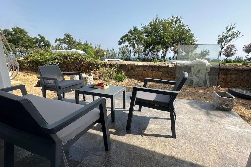 Special Place In Front Of The Sea In Center Daire *